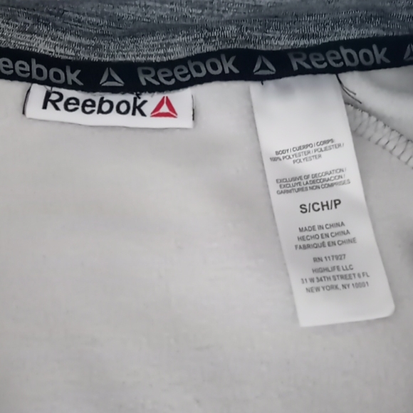 Mens Reebok pull over - Picture 4 of 5
